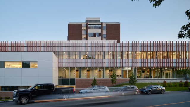 Jodoin Lamarre Pratte architectes - Centre de cancérologie de l’Abitibi-Témiscamingue
